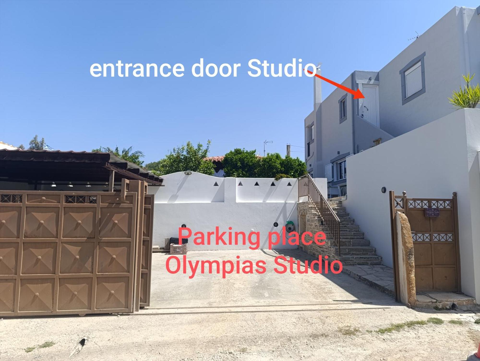 Olympias Studio "Pitsidia" Екстериор снимка